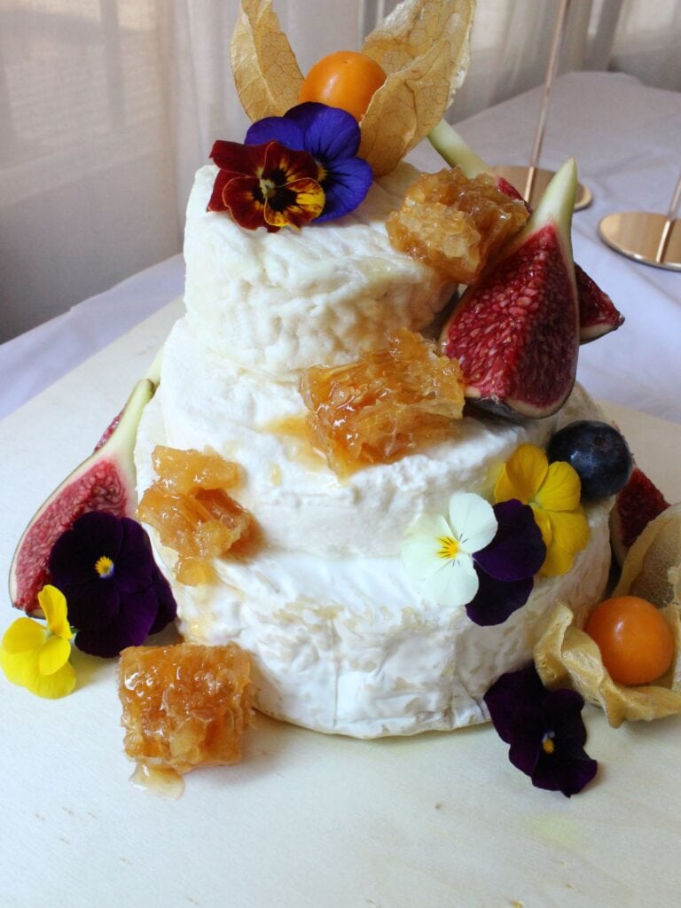 Large Grazing Board, Grazing Barcelona, The Board Barcelona, Catering Barcelona, Gifts Barcelona, Cheese board Barcelona, Charcuterie board Barcelona