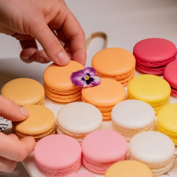 The Board Barcelona Dessert Boards, Macarons, tabla de postre, catering Barcelona, desserts Barcelona, postre Barcelona