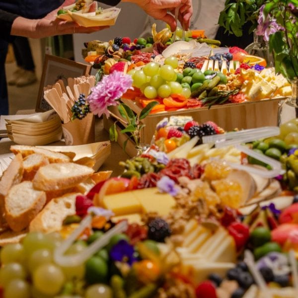 Large Grazing Board, Grazing Barcelona, The Board Barcelona, Catering Barcelona, Gifts Barcelona, Cheese board Barcelona, Charcuterie board Barcelona, Private Parties Barcelona, Gathering Barcelona