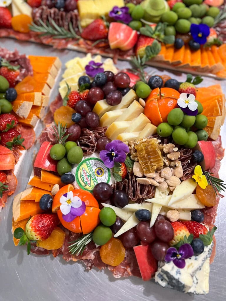Standard Grazing Board, Grazing Barcelona, The Board Barcelona, Catering Barcelona, Gifts Barcelona, Cheese board Barcelona, Charcuterie board Barcelona